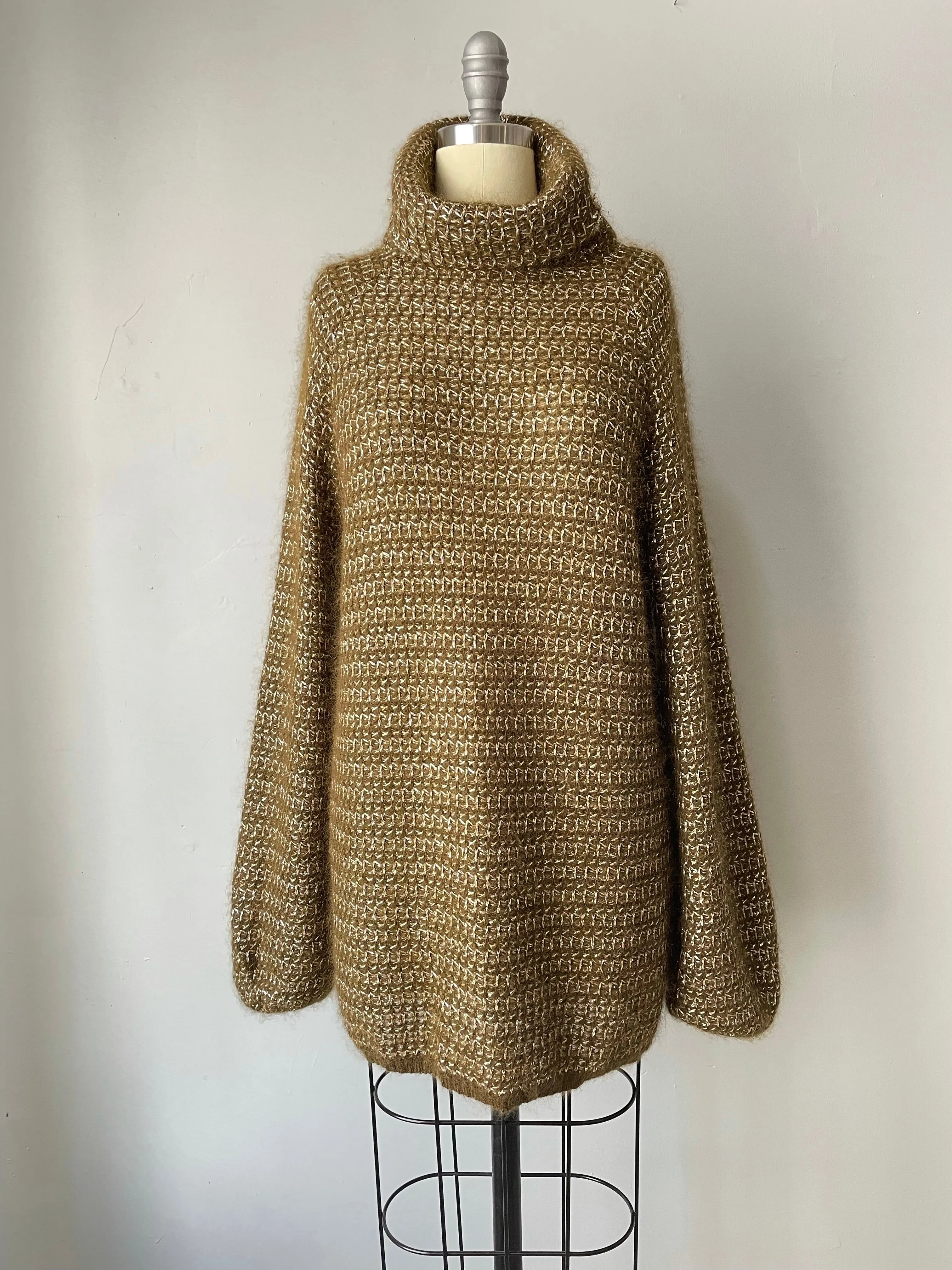 1970s Anne Klein Sweater Mohair Turtleneck M