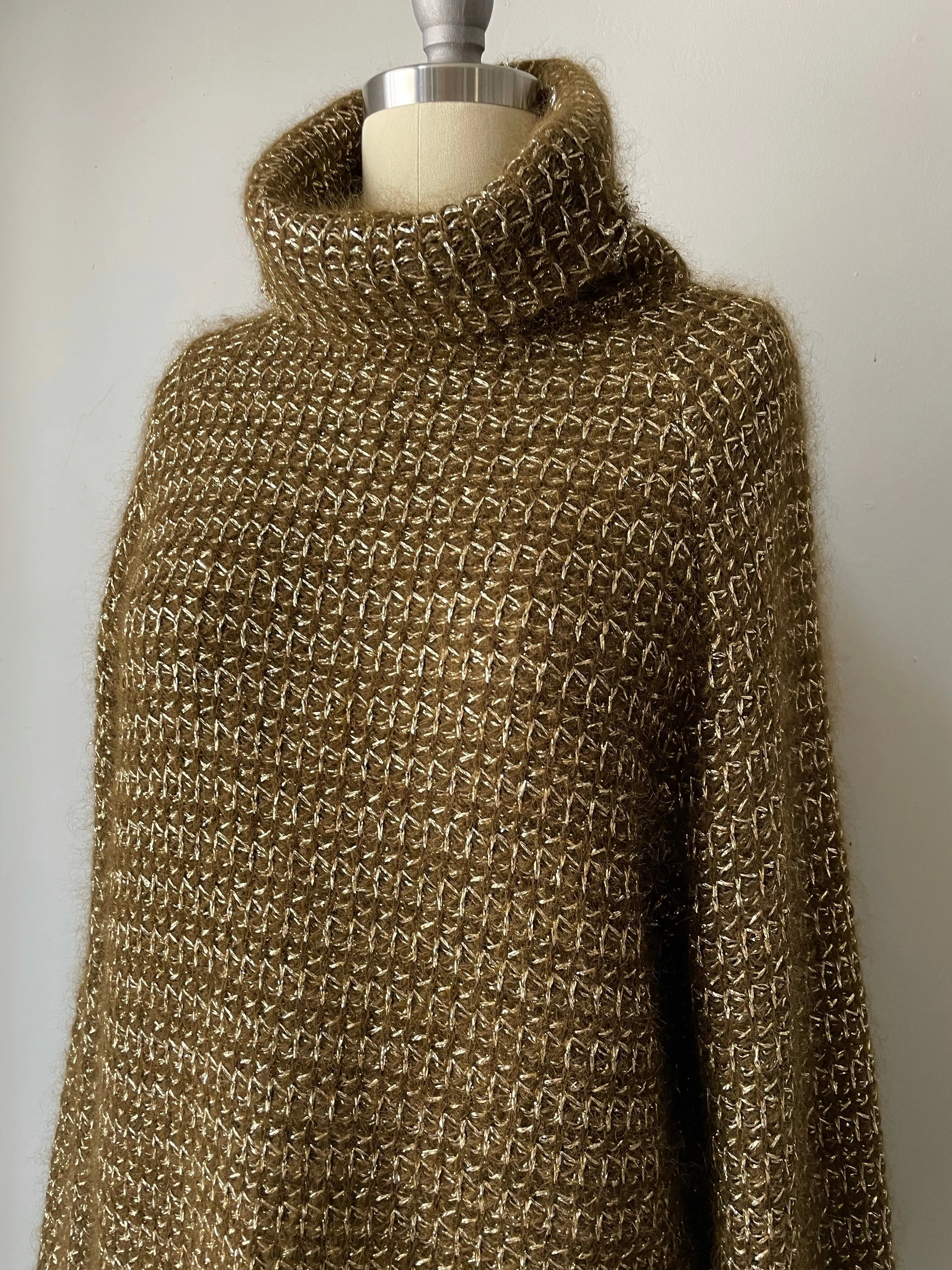 1970s Anne Klein Sweater Mohair Turtleneck M