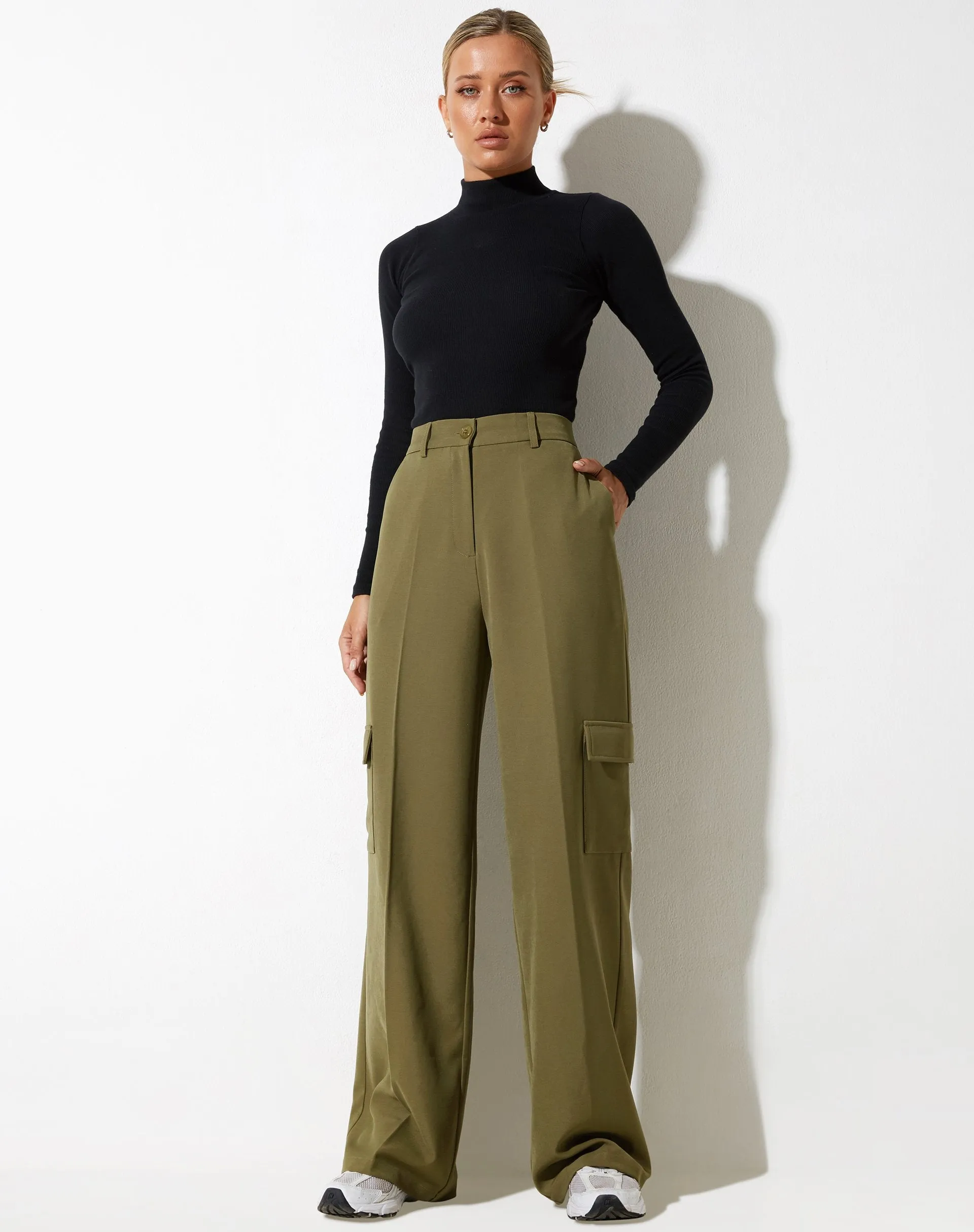 Abba Trouser in Cargo Pocket Olive 25