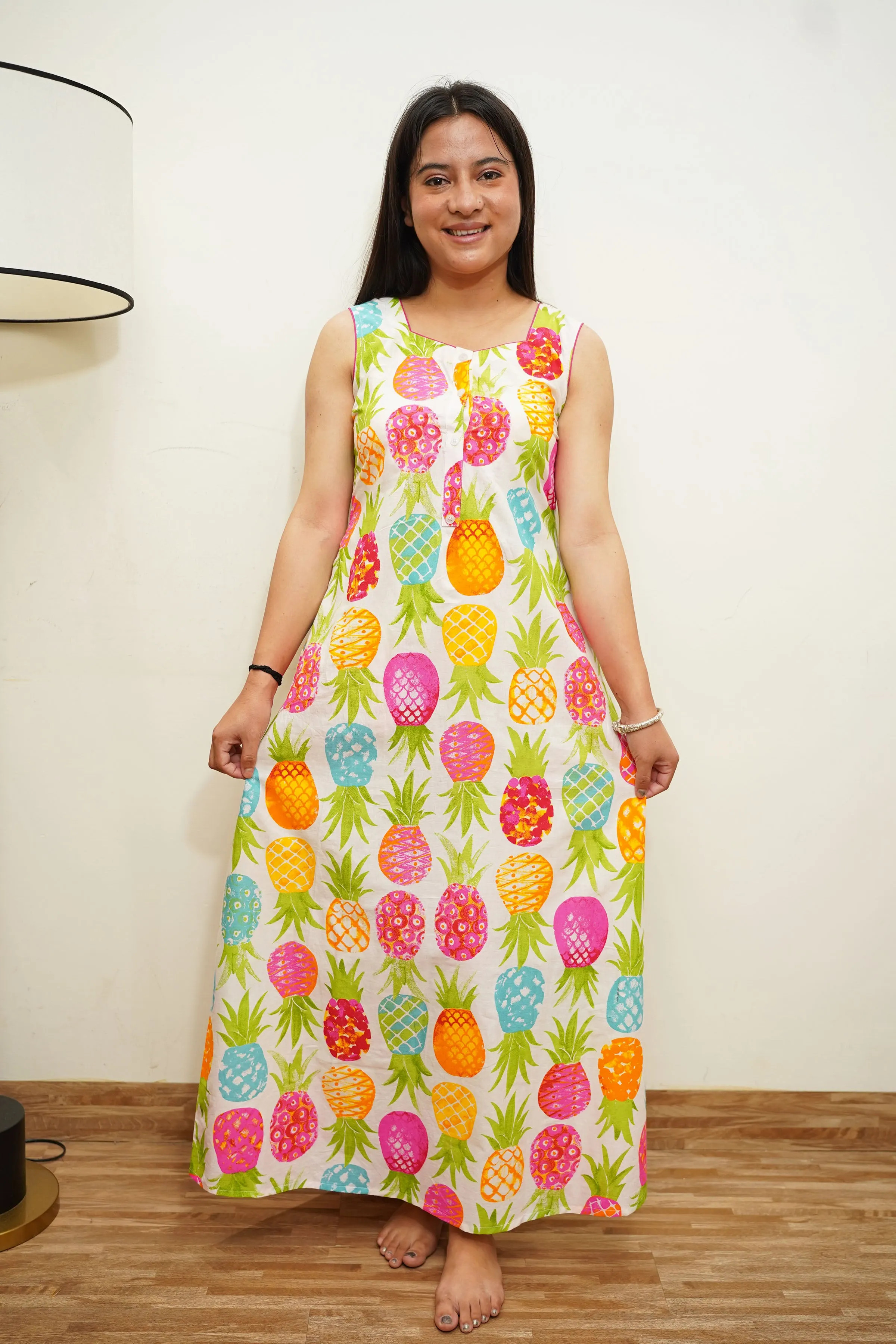 Ananas Splash Printed Night Gown