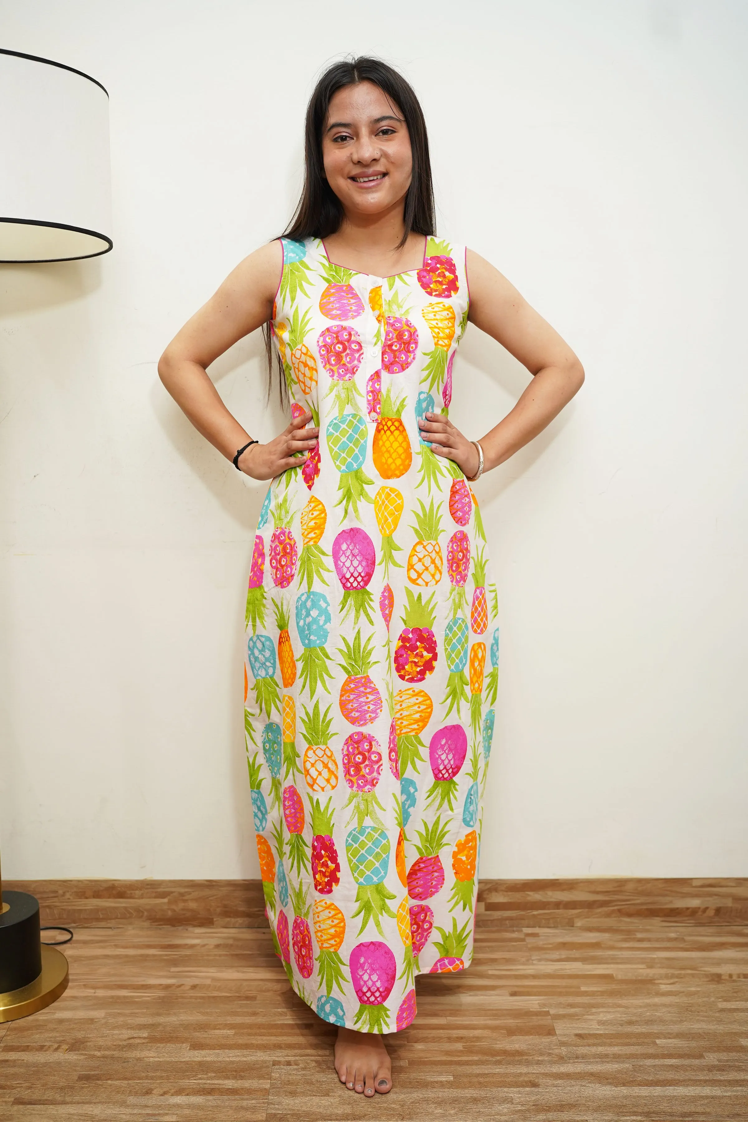 Ananas Splash Printed Night Gown