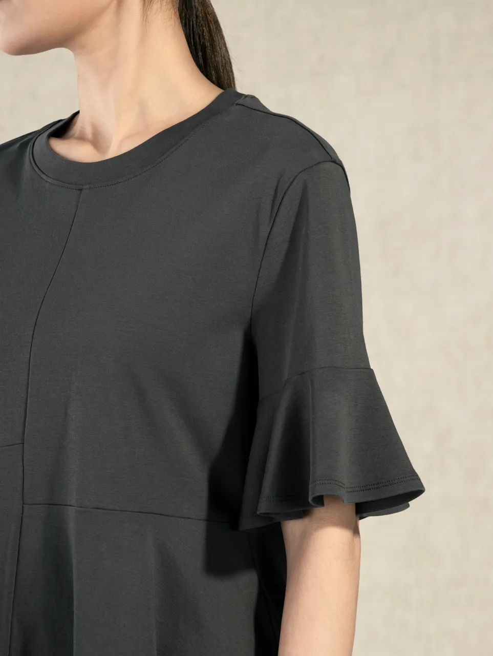 Asymmetric Cut Tee Dk Shadow