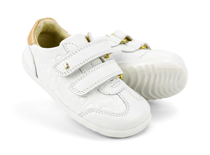 Bobux Step Up Sprite- Embossed White   Pale Gold