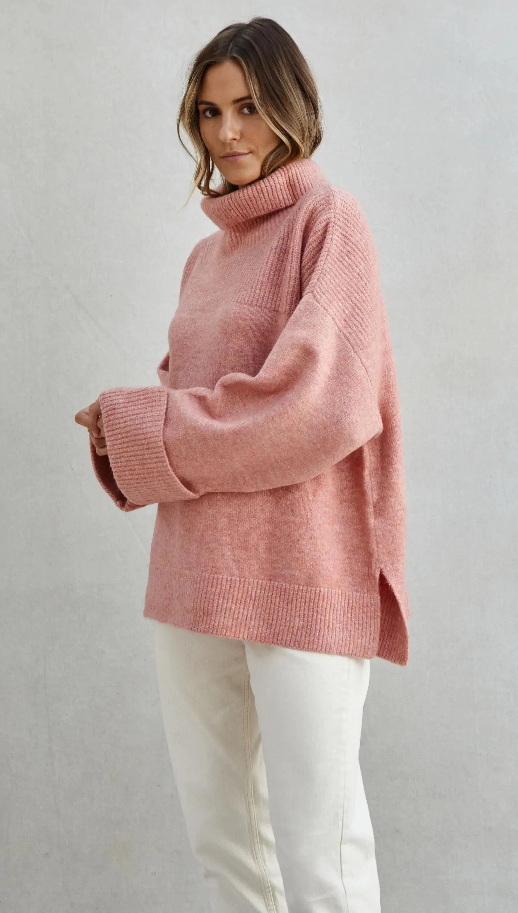 CHARLI VANESSA HIGH NECK SWEATER IN CORAL