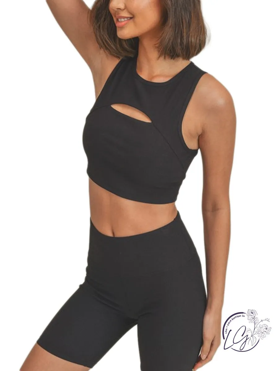 Chic Cutout Sports Bra