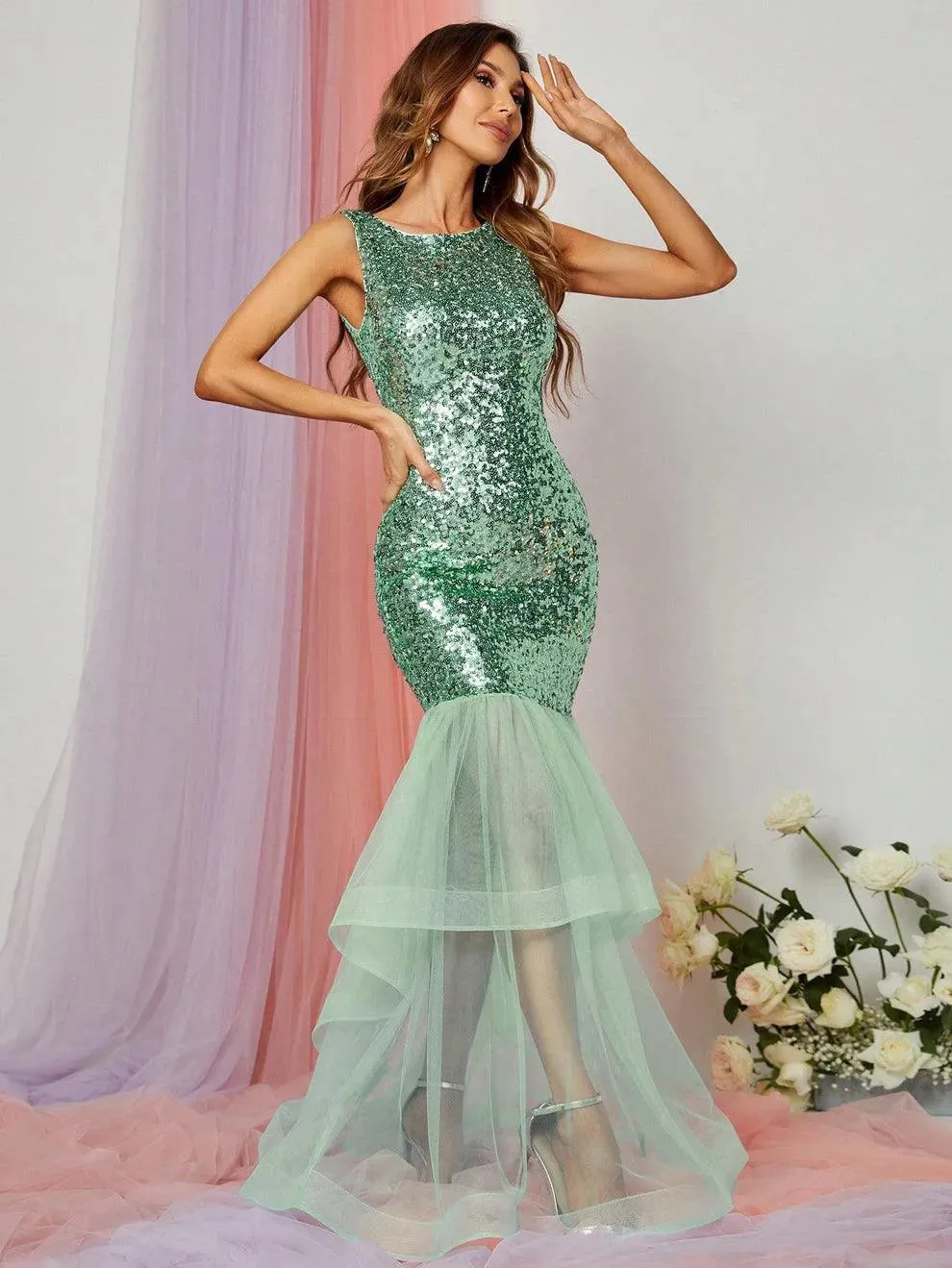 Elegant Round Neck Sleeveless Sequin Prom Dresses