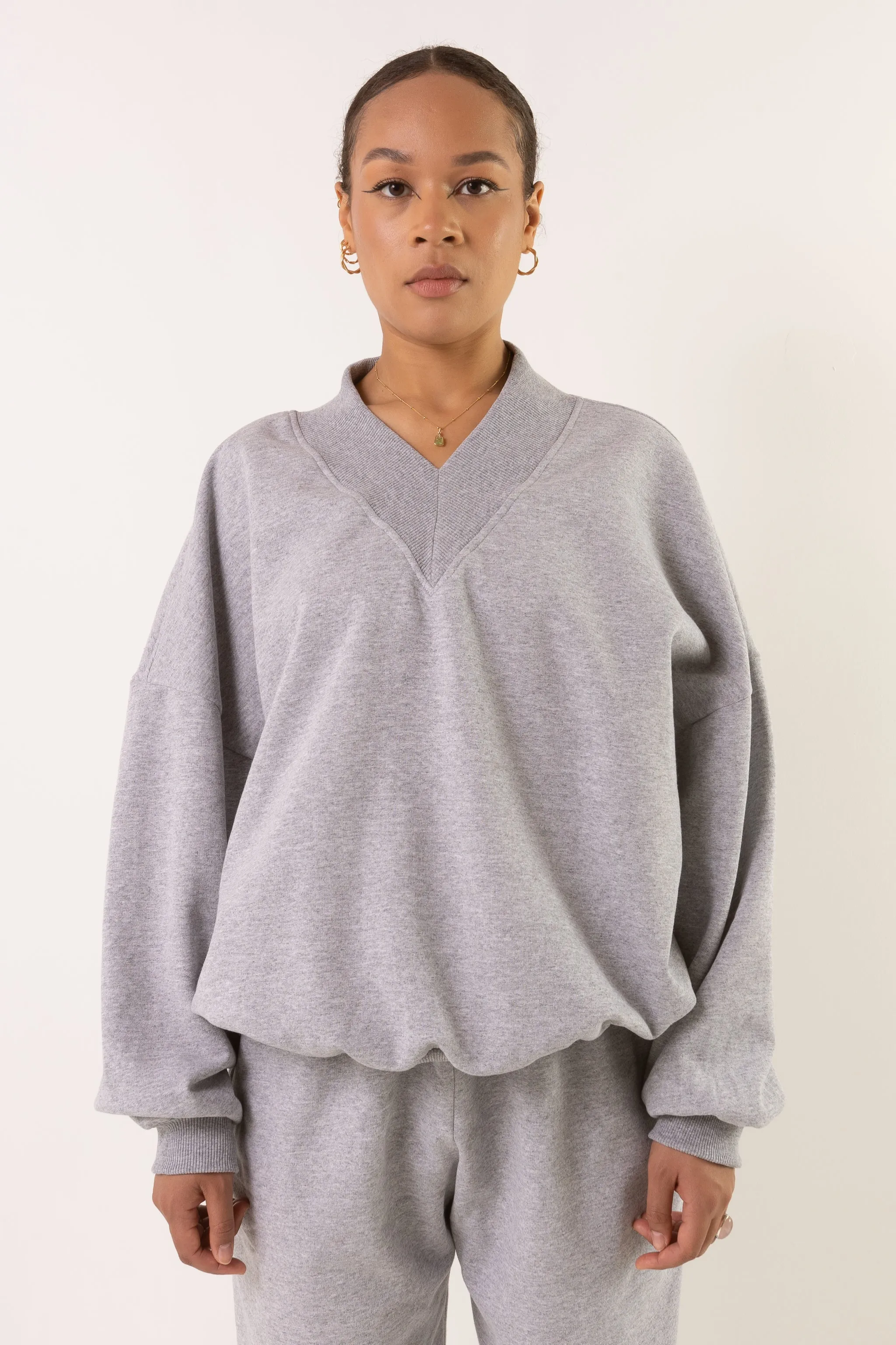 ELEVATE V-NECK SWEATSHIRT