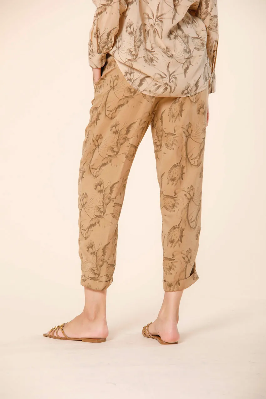 Linda Summer women's chino jogger pants in tencel with leaves print relaxed