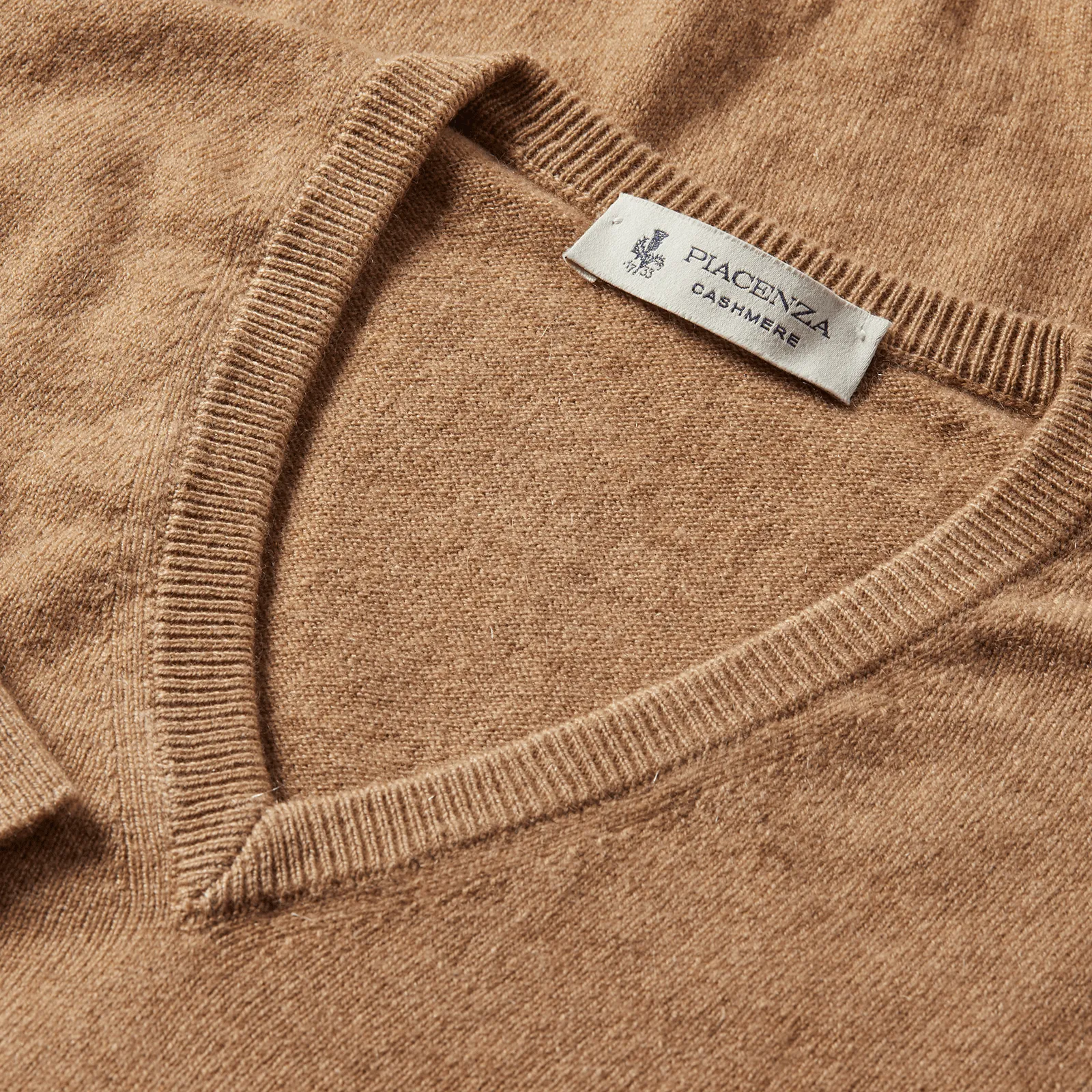 LUXE CASHMERE V NECK PULLOVER