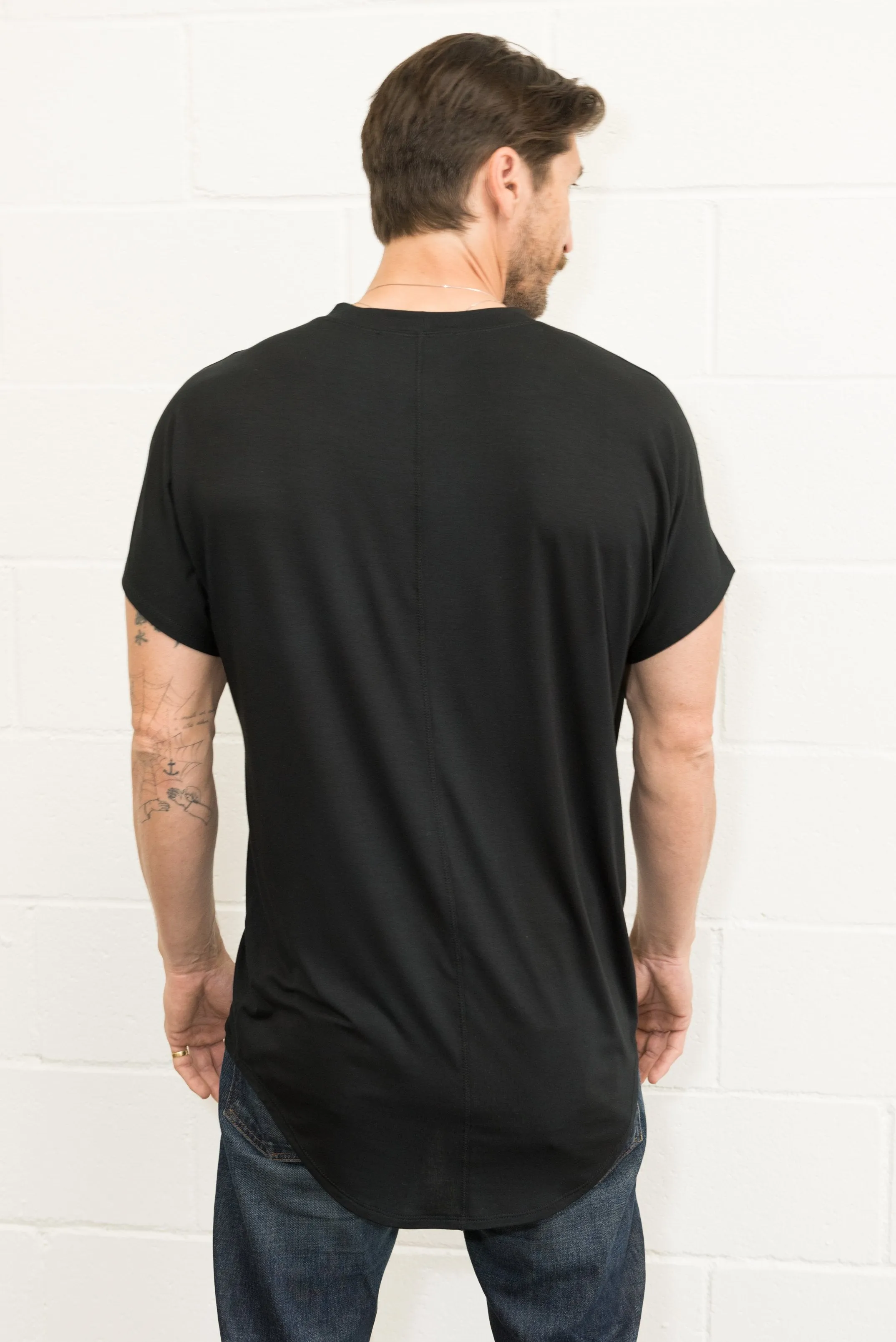 Men's Modal Center Stitch Curved Bottom Crew Neck Tee