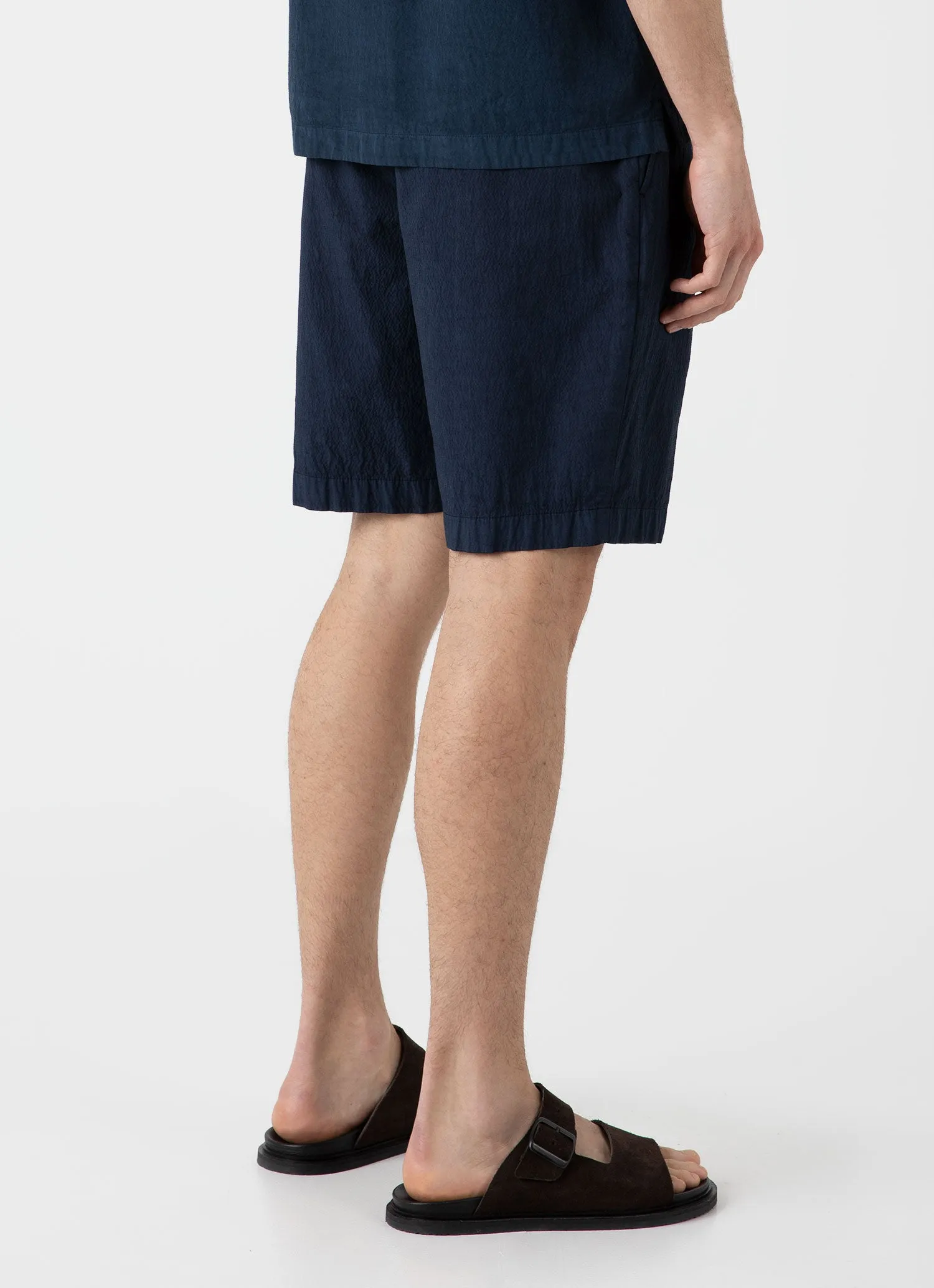 Men's Pleated Seersucker Short in Navy