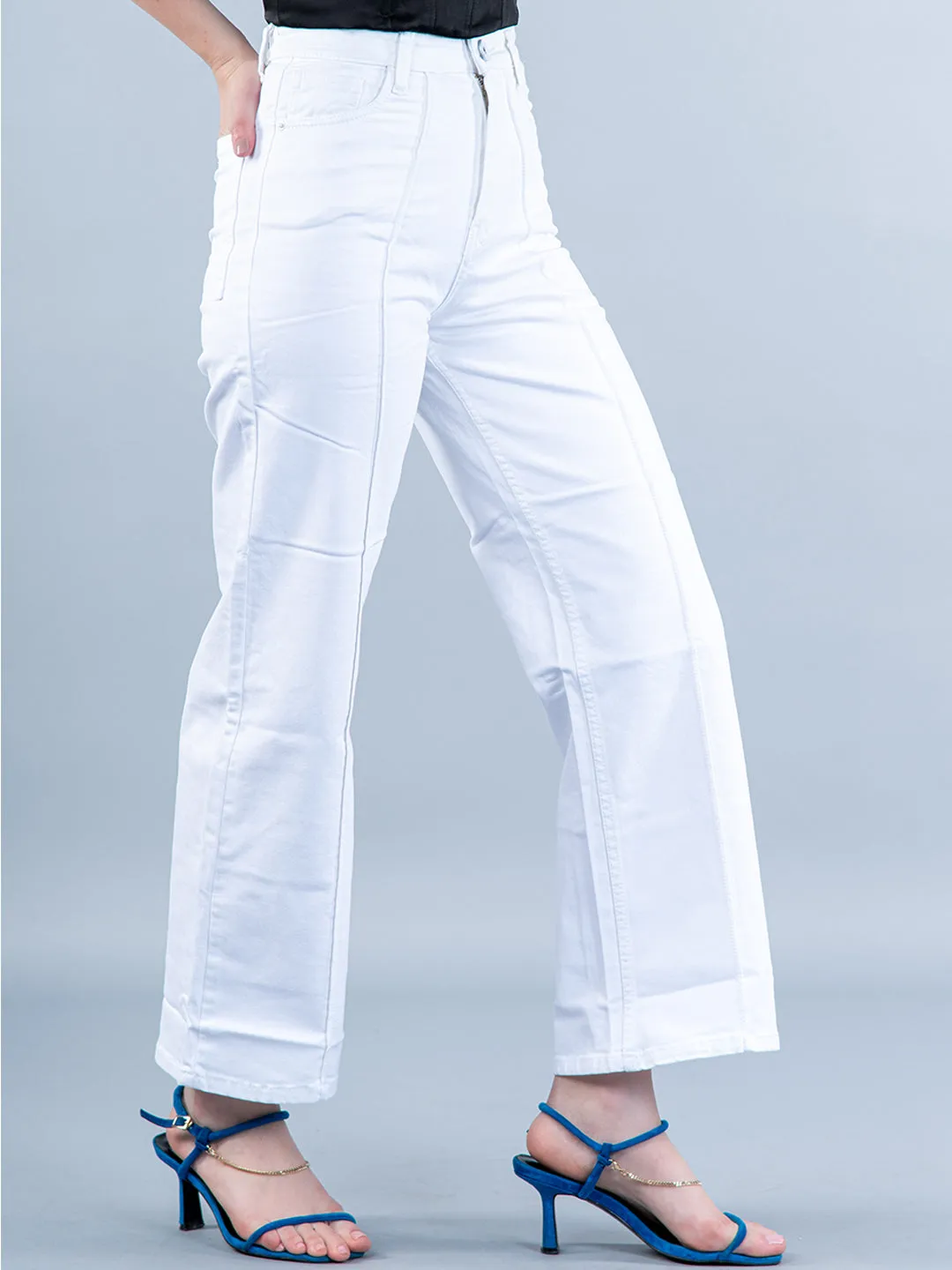 Modish White Pleated Flared Jeans