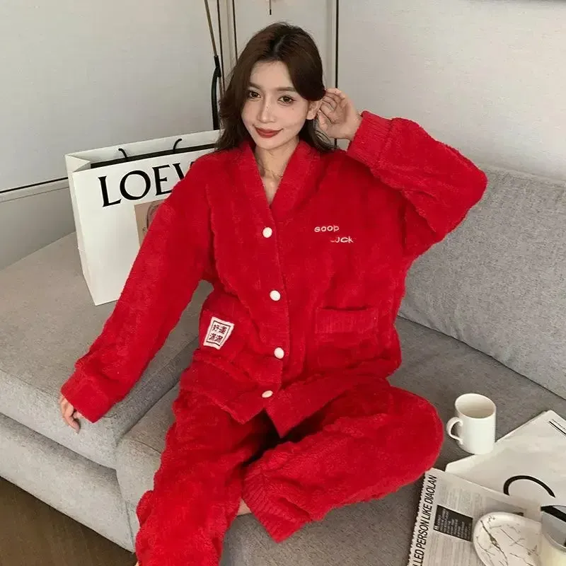 Red Coral Fleece Pajamas for Women – Fall/Winter Sleepwear, Thickened Fleece Cardigan, Jubilant Loungewear Also Suitable for Outdoor Wear