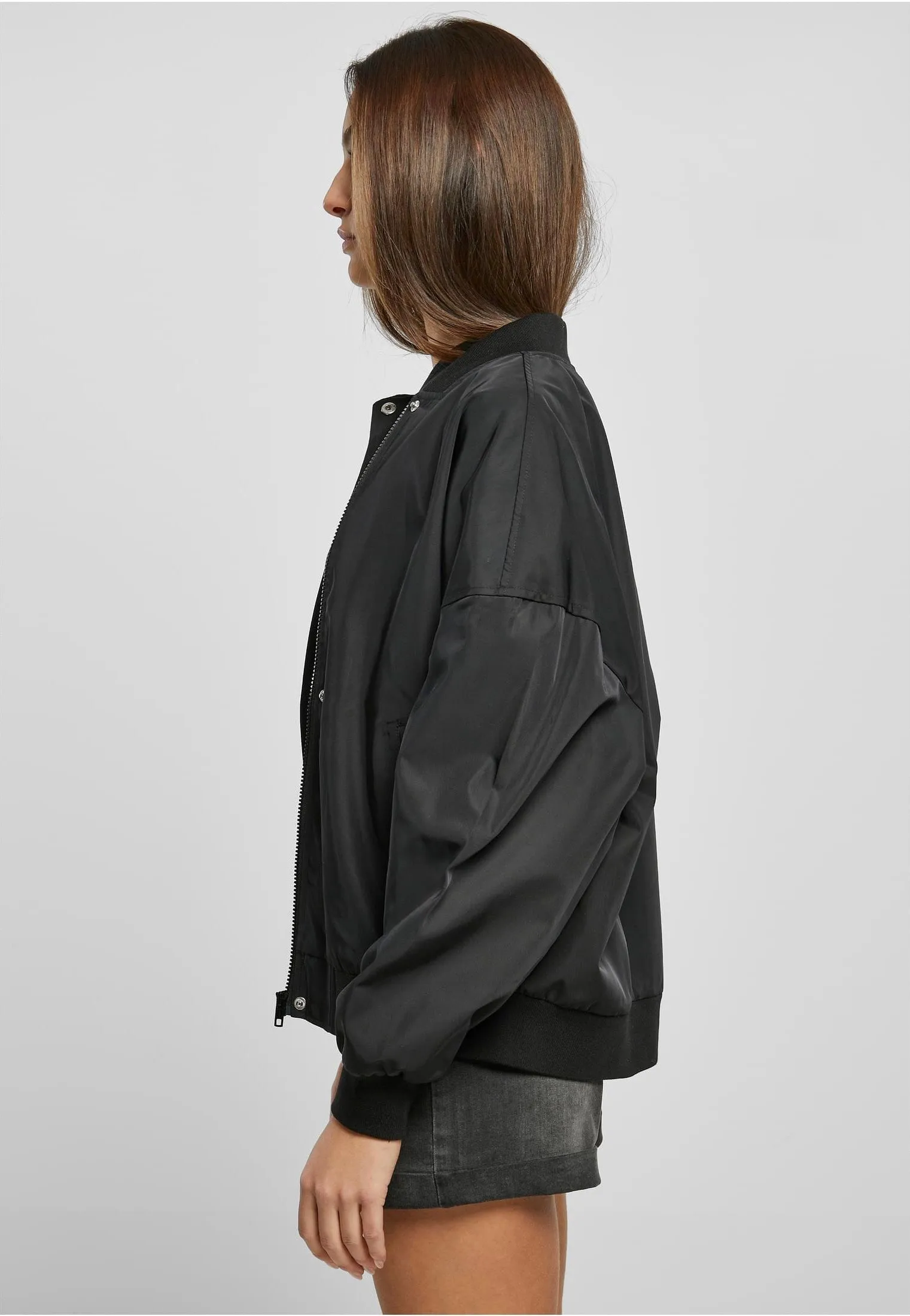 Urban Classics - Ladies Recycled Oversized Light Bomber Black - Jacket